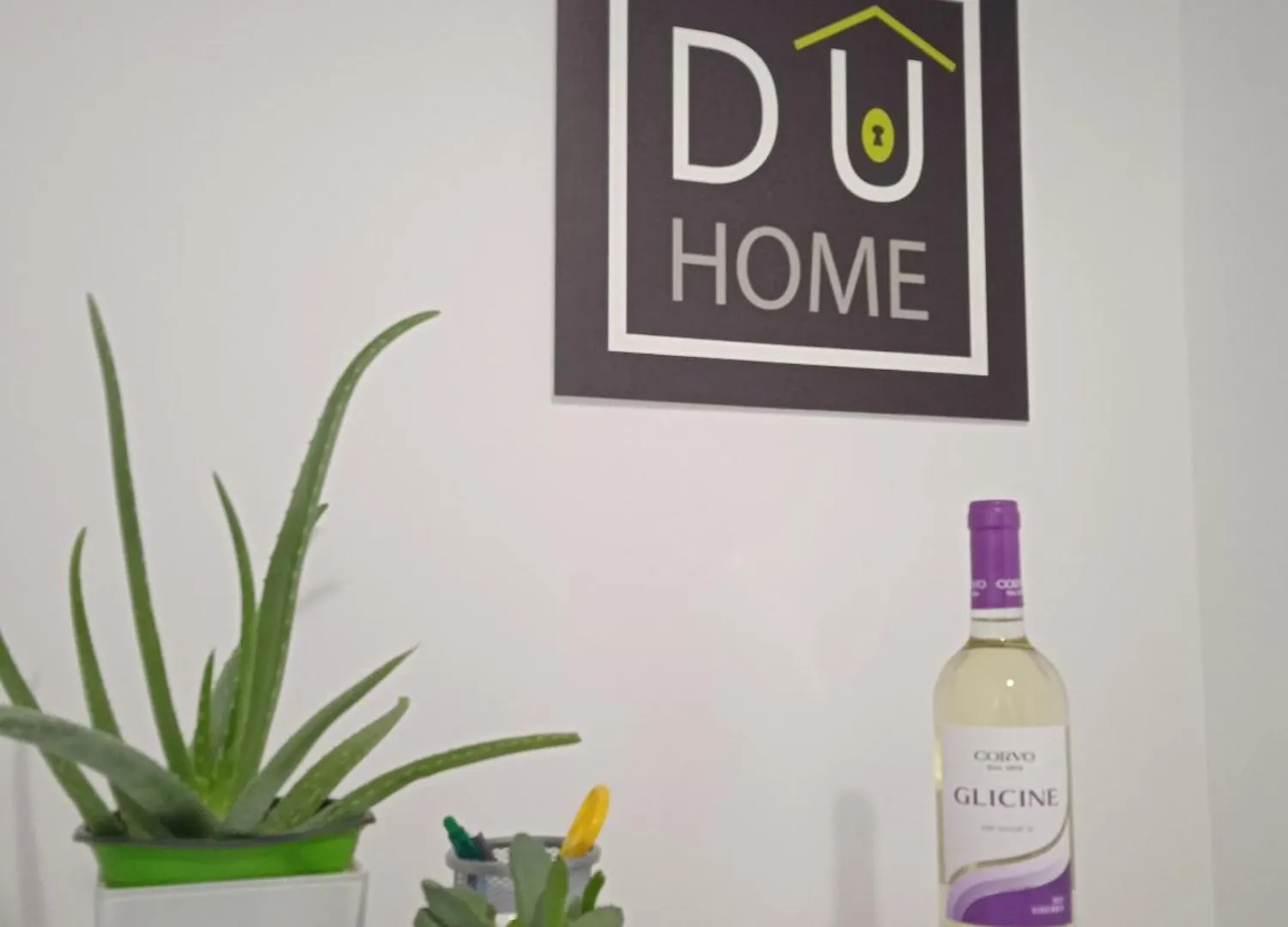 Du Home Katánie Itálie