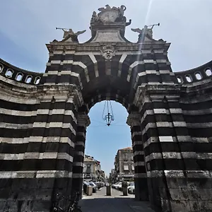 Regina Bianca, Tutto Ciò Che Desideri! Aeroporto di Catania Fontana Rossa