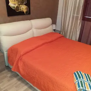 Bed&fly Near Airport Fontanarossa Bagno Privato In Bed and breakfast